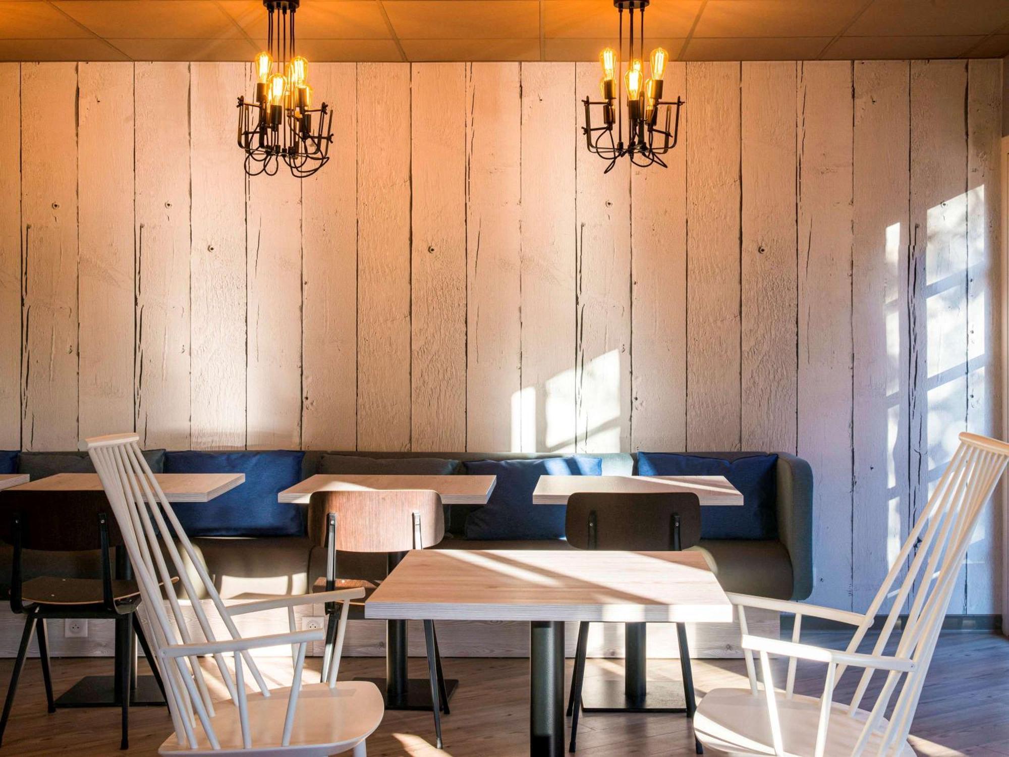 Ibis Manosque Cadarache Hotel ภายนอก รูปภาพ