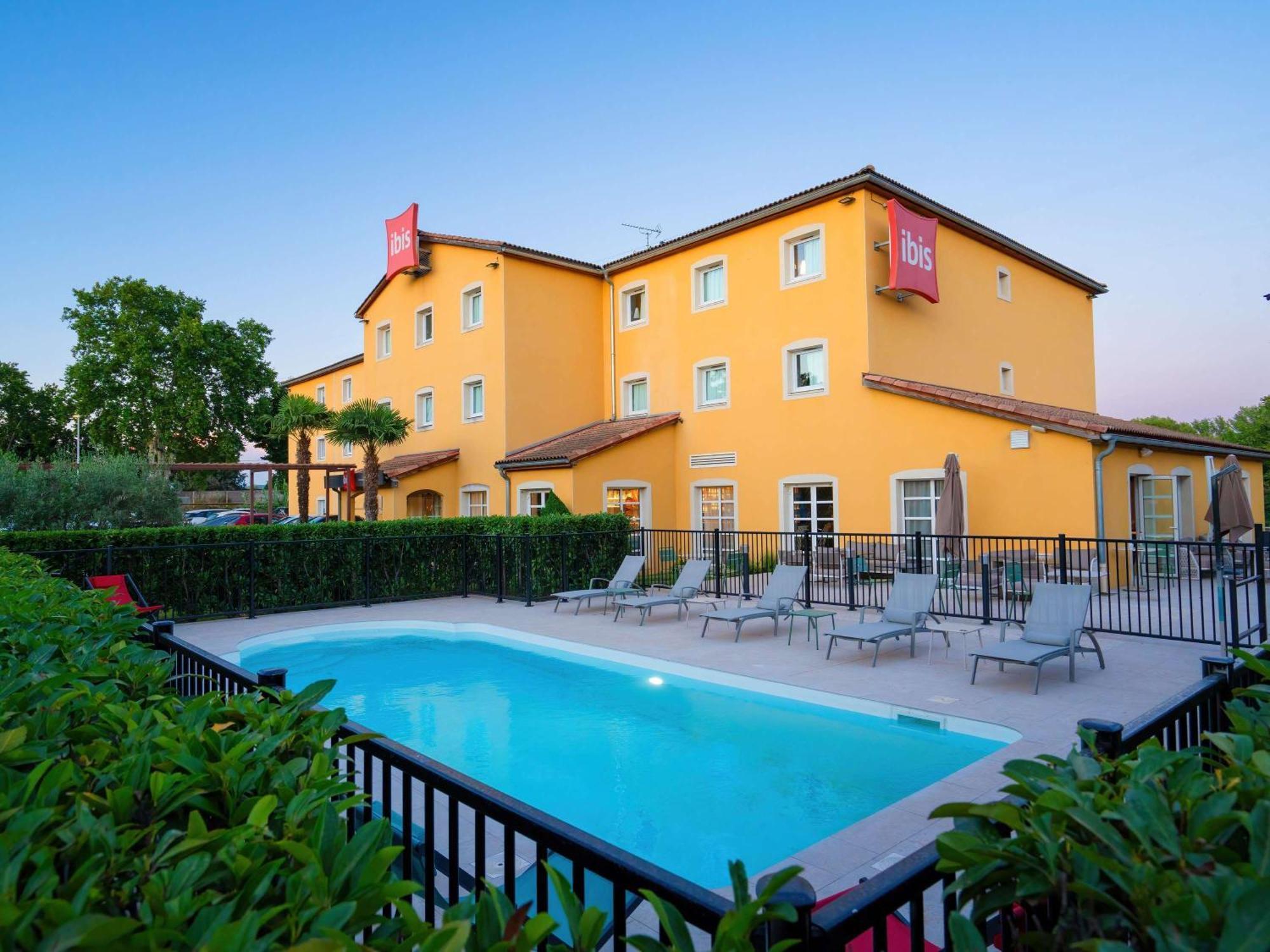 Ibis Manosque Cadarache Hotel ภายนอก รูปภาพ