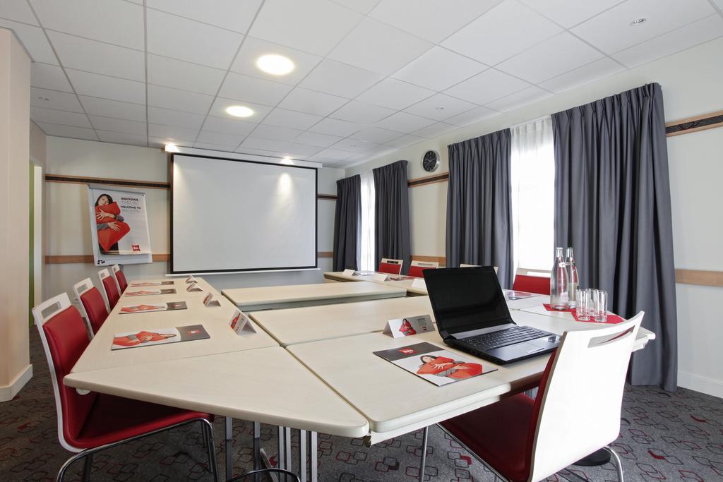 Ibis Manosque Cadarache Hotel ภายนอก รูปภาพ